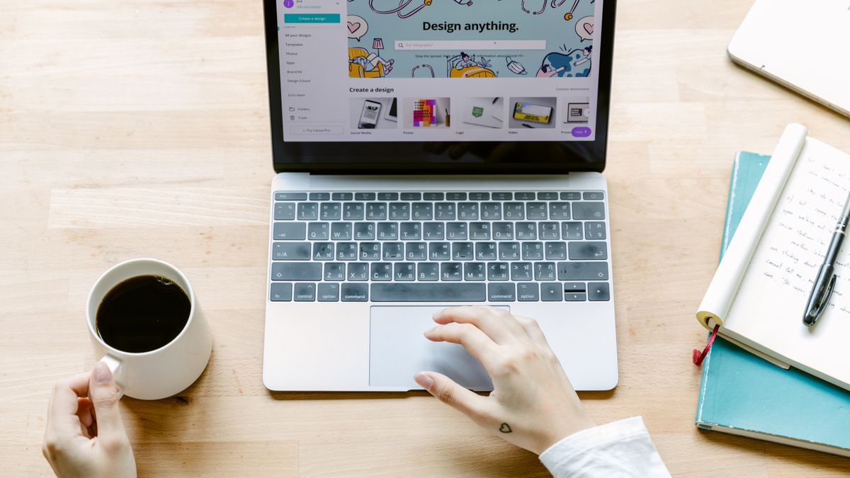 Gemini integrado en Google Workspace (Gmail, Docs, Sheets y Meet) usado en una PyME mexicana.